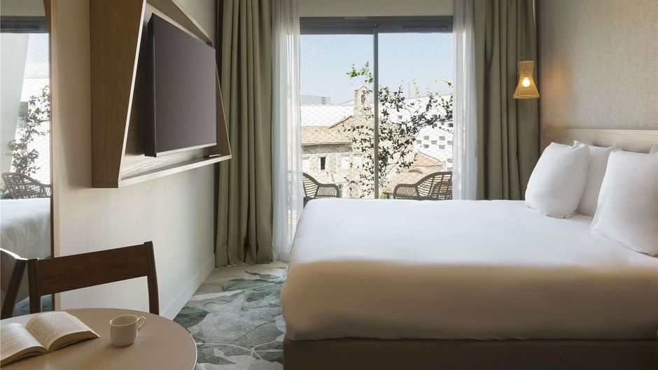 Mercure Nimes Centre Arenes Room