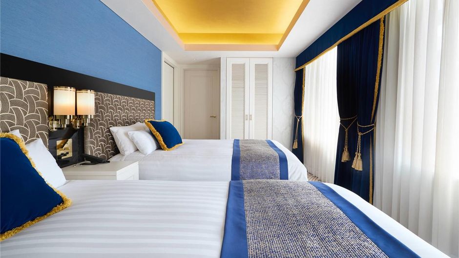 Umeda OS Hotel Suite