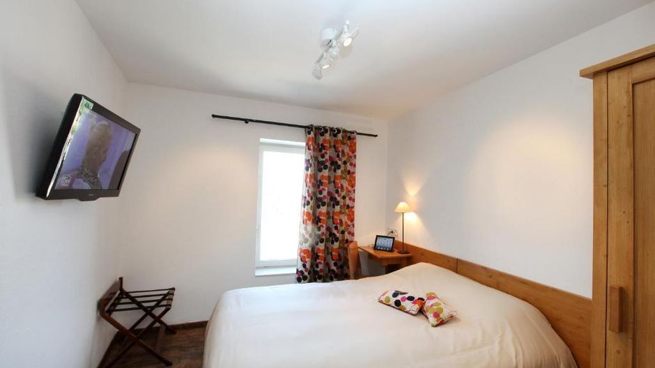 Hotel le Nouvel Room