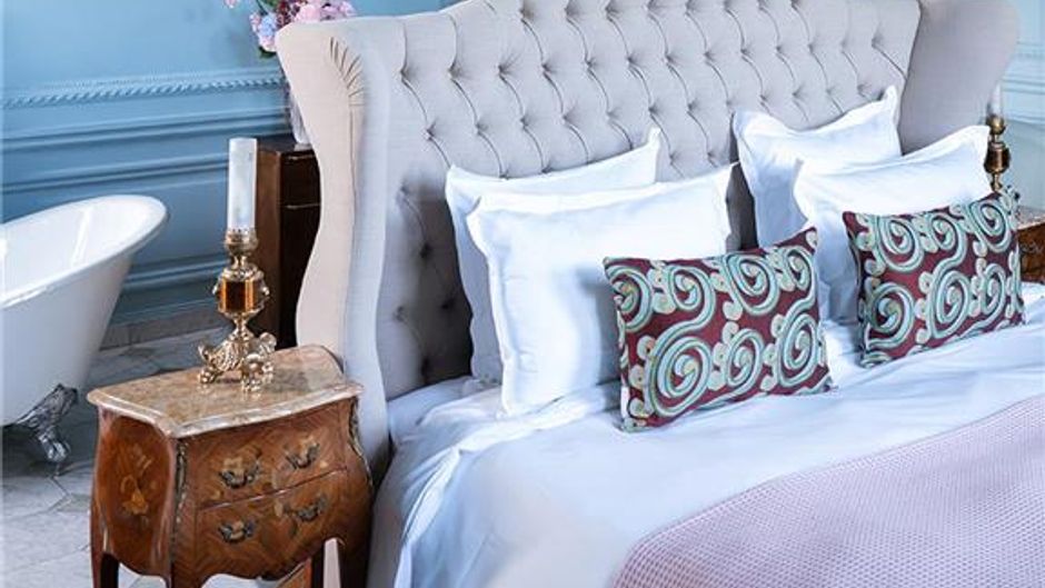 Chateau de Meridon Suite