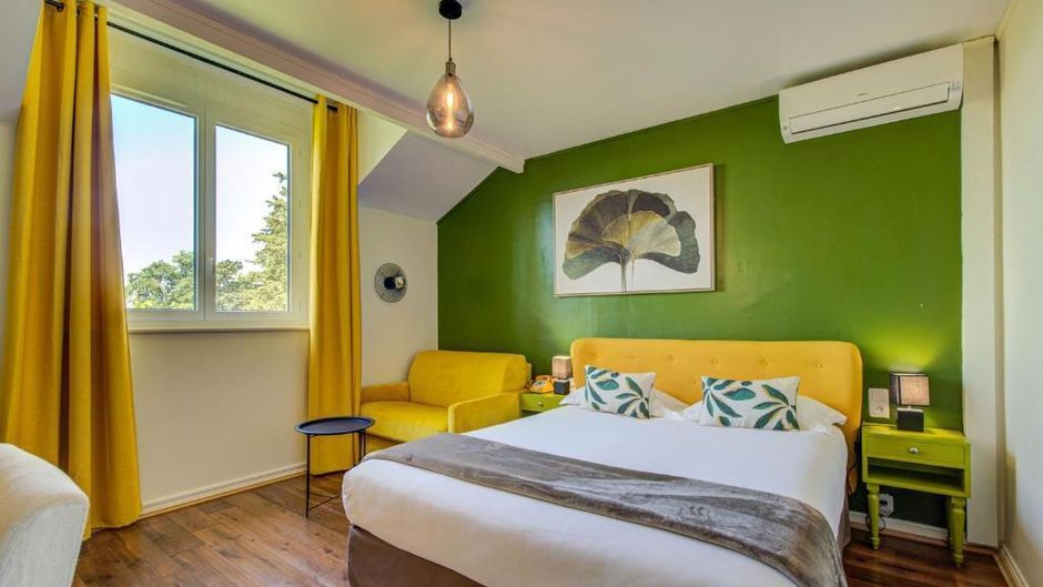 Hostellerie Blason De Provence Room