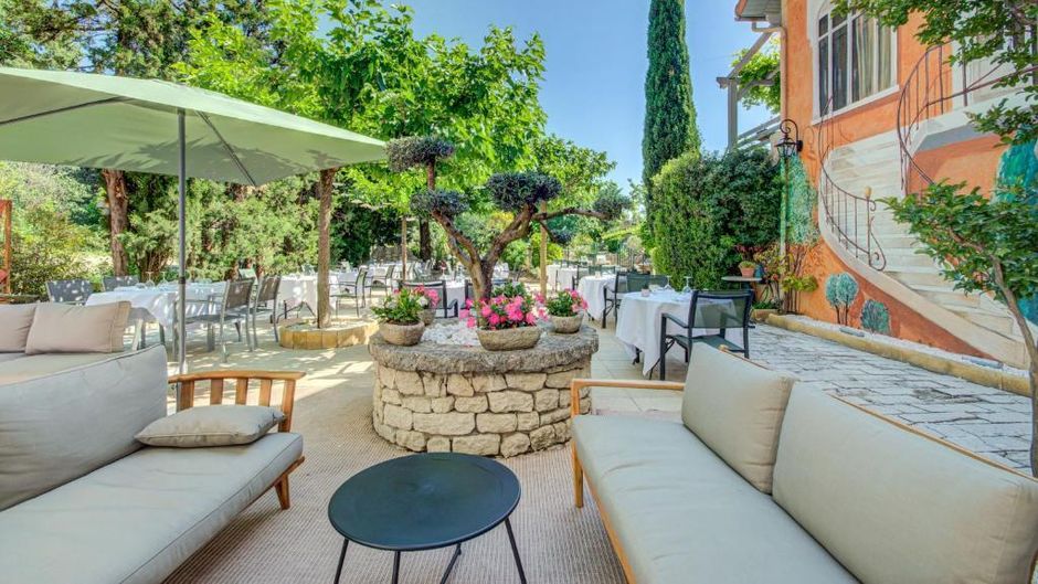 Hostellerie Blason De Provence Restaurant