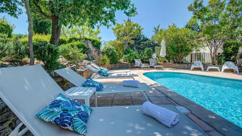 Hostellerie Blason De Provence Pool