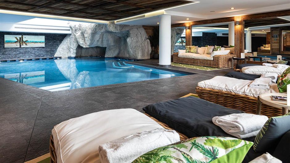 Hotel Le Kaila - Meribel Pool