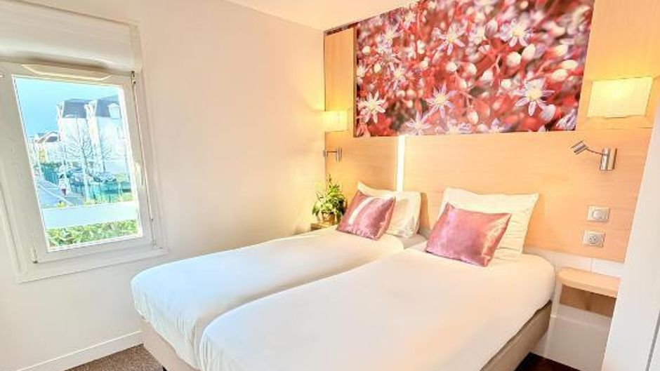Fasthotel Orleans Sud Parc Expo Room