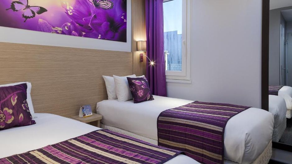 FH Confort Hotel Orleans Sud Room