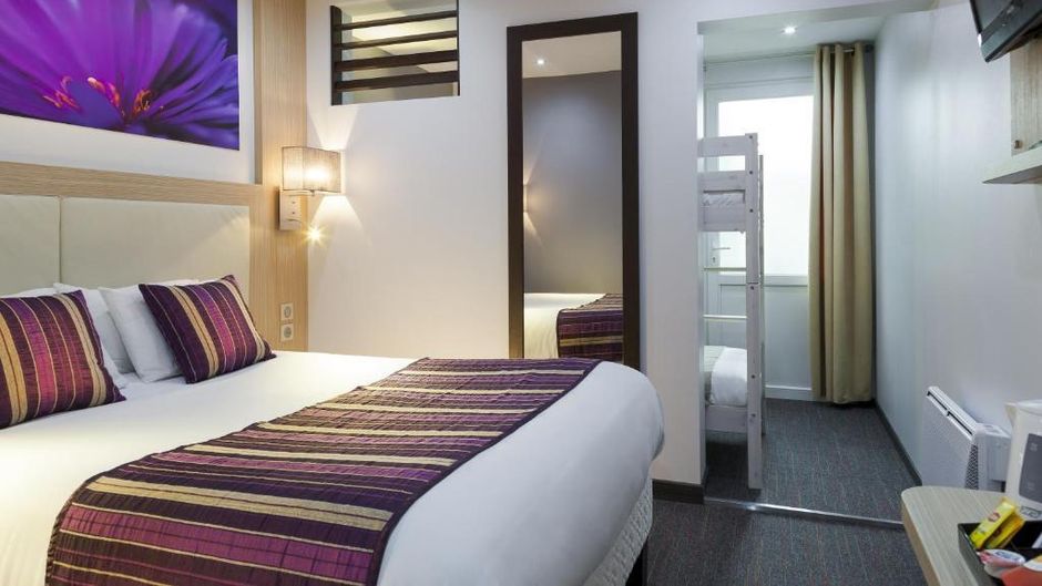 FH Confort Hotel Orleans Sud Room