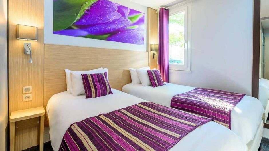 FH Confort Hotel Orleans Sud Room