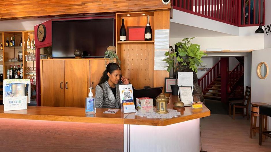 FH Confort Hotel Orleans Sud Lobby