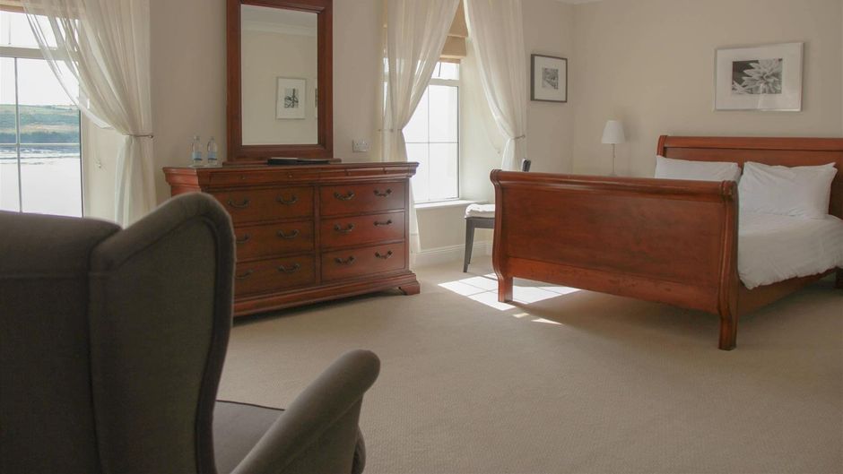 Walter Raleigh Hotel Suite