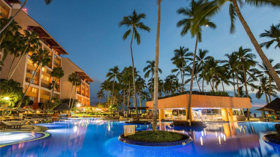 Club Regina Puerto Vallarta Pool
