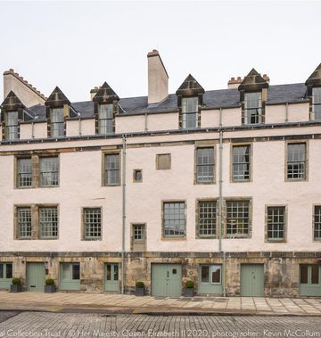 Cheval Abbey Strand Apartments-Holyrood
