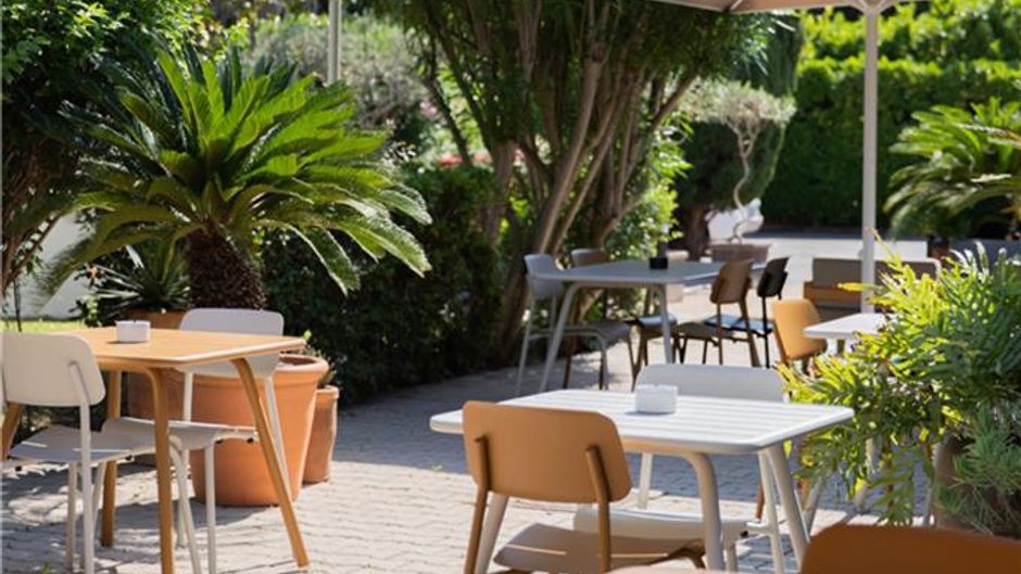 Kyriad Hotel Exterior