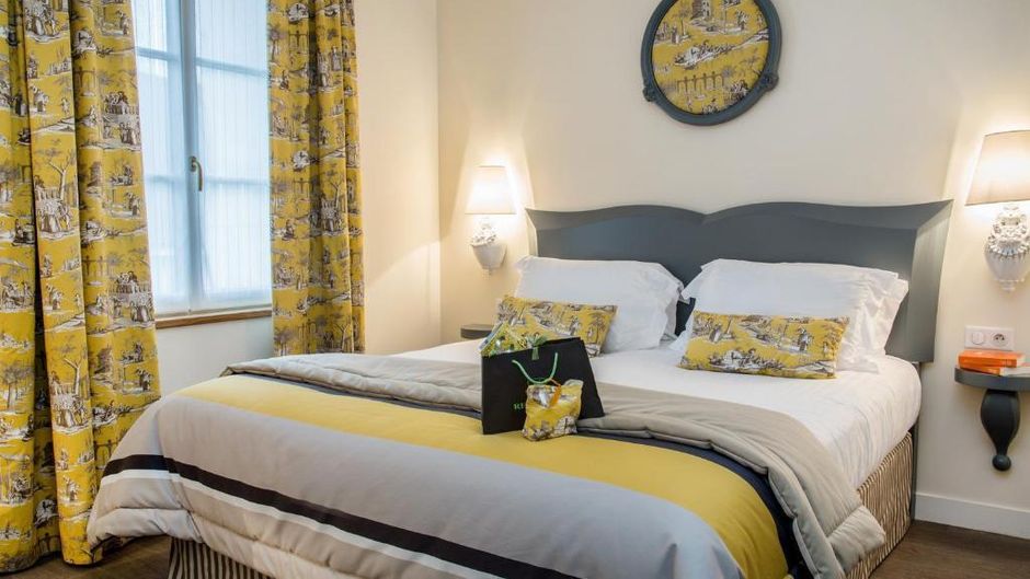 Relais des Trois Chateaux Room