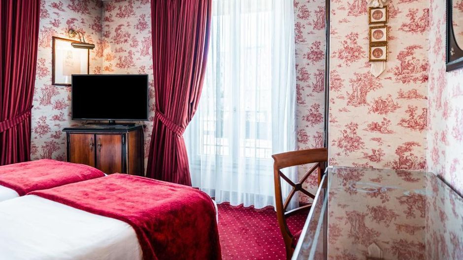 Maison Eugenie Room