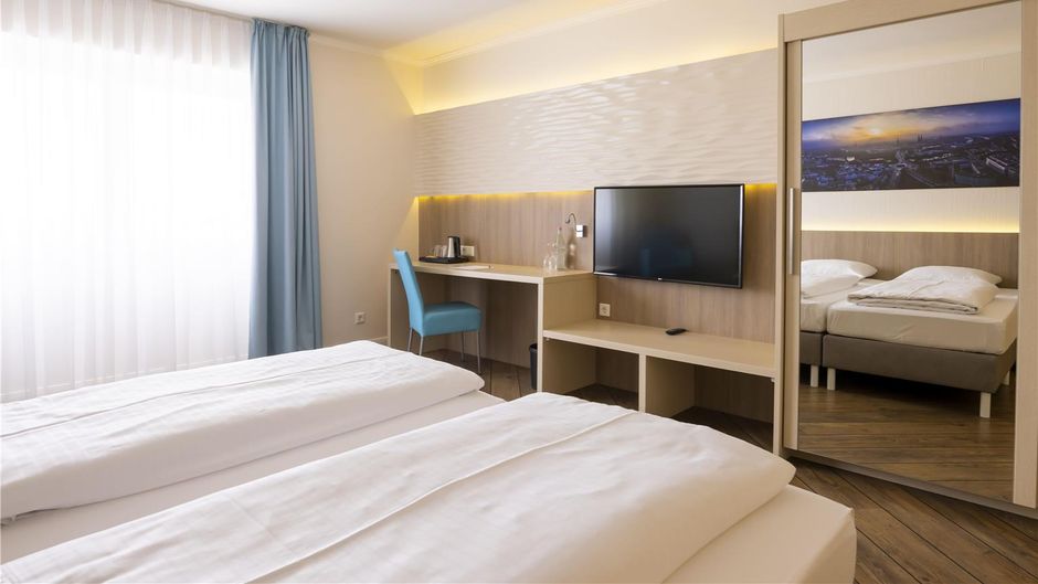Hotel Vier Jahreszeiten Luebeck Room