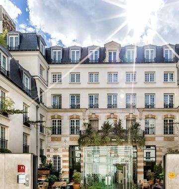 Kube Hotel Paris
