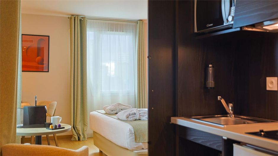 Seven Urban Suites Nantes Room