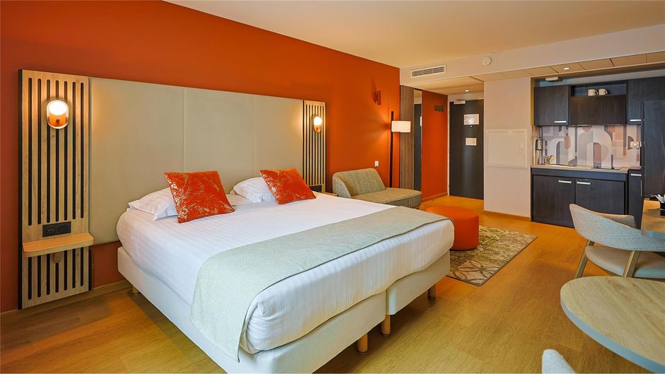 Seven Urban Suites Nantes Room