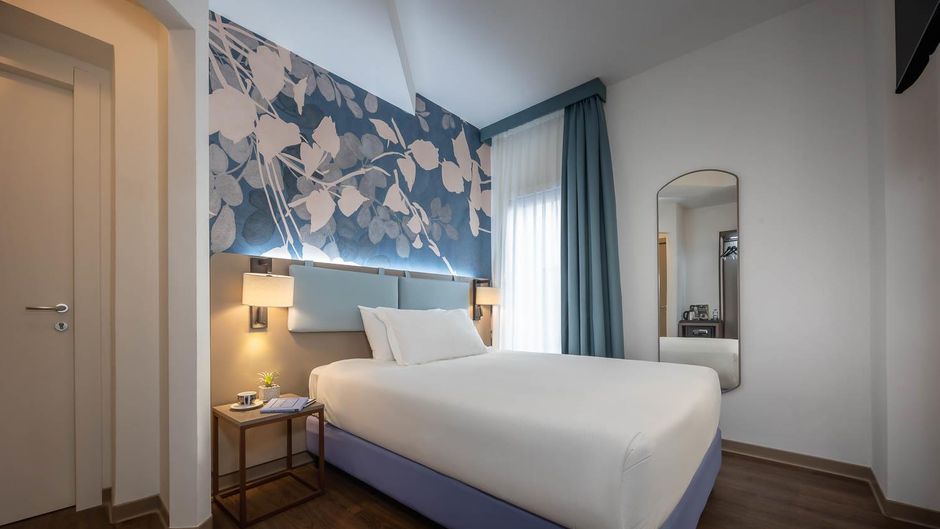Castello Hotel Room