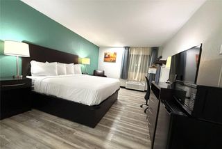 Baymont Inn & Suites Newton