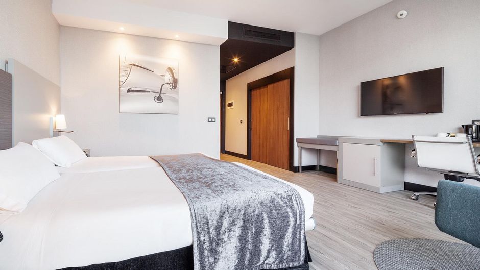 Hotel Ilunion Atrium Room