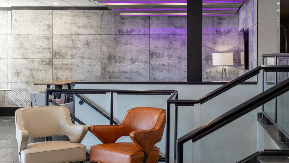 Repotel Airport Hotel Lobby