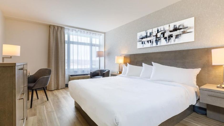 Repotel Airport Hotel Room