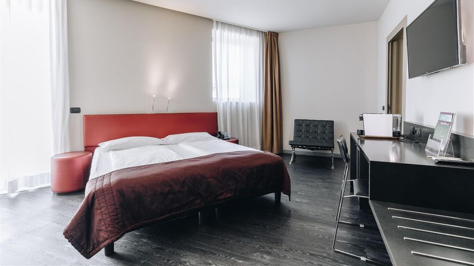 Continental Hotel Room