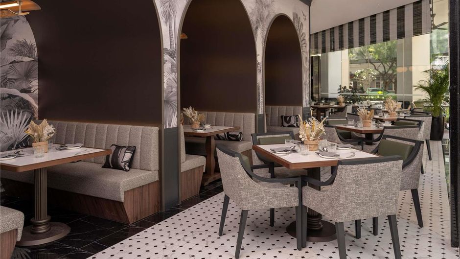 Novotel Robertson Quay Restaurant