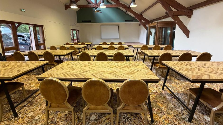Domaine De La Corniche Meeting