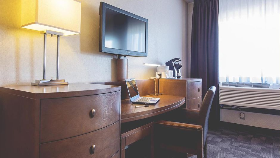 Hotel Continental Room
