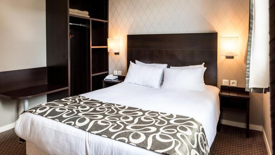 Hotel des Chateaux Room