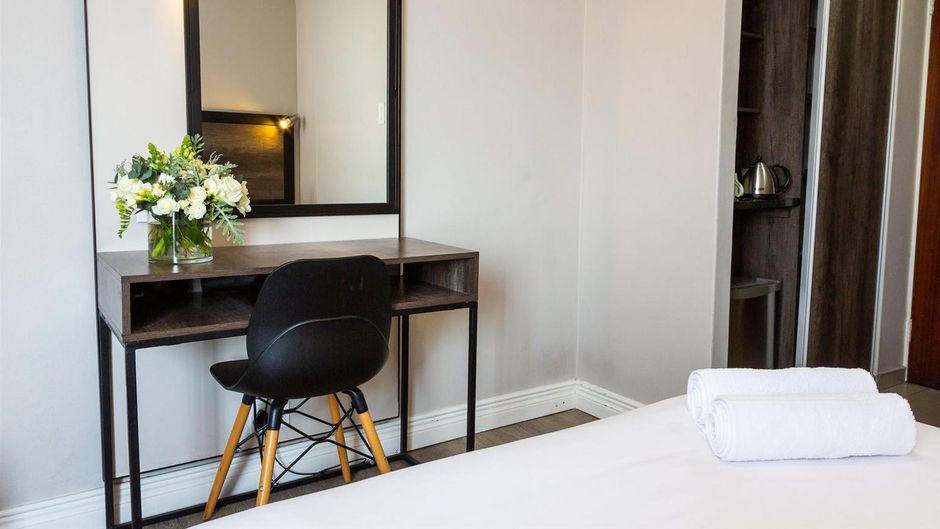Hotel 224 Room