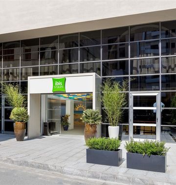 Ibis Styles Larnaca Finikoudes Beach