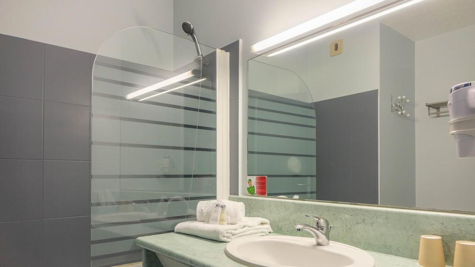 Fasthotel Orleans Nord Artenay Room