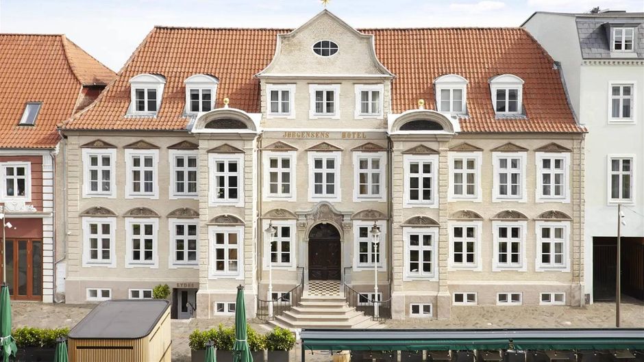Jorgensens Hotel Exterior