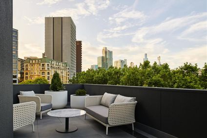 Royce Hotel