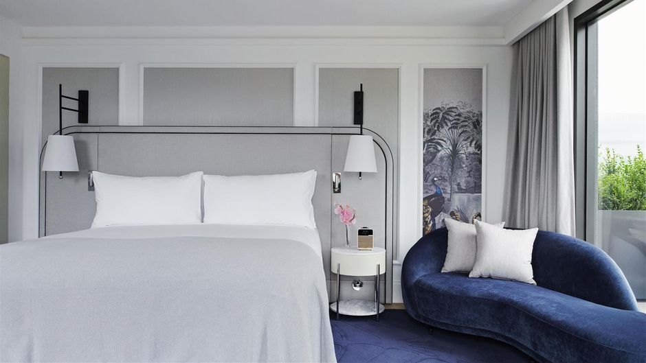 Royce Hotel Room