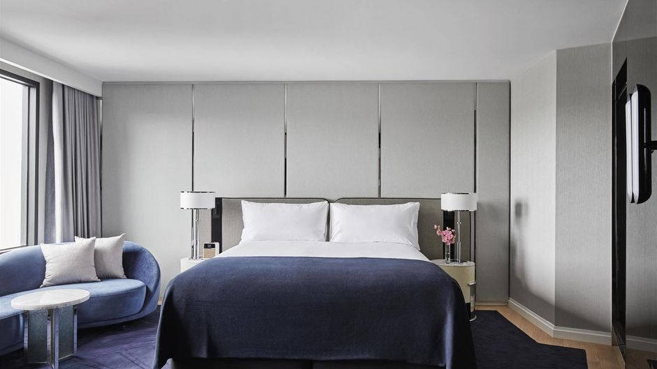 Royce Hotel Room