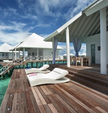 Diamonds Thudufushi Beach