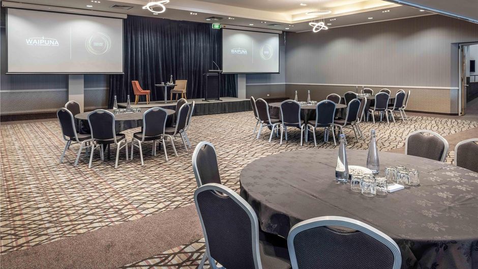 Waipuna Hotel & Conference Ctr Restaurant