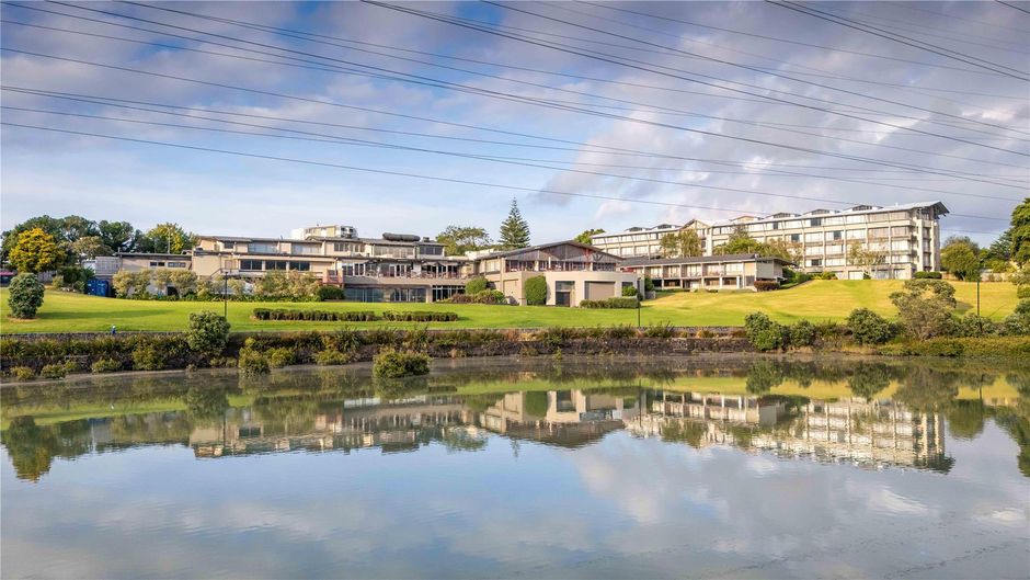 Waipuna Hotel & Conference Ctr Exterior