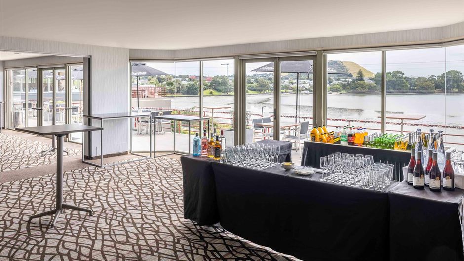 Waipuna Hotel & Conference Ctr Restaurant