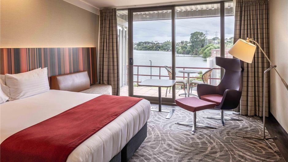 Waipuna Hotel & Conference Ctr Room