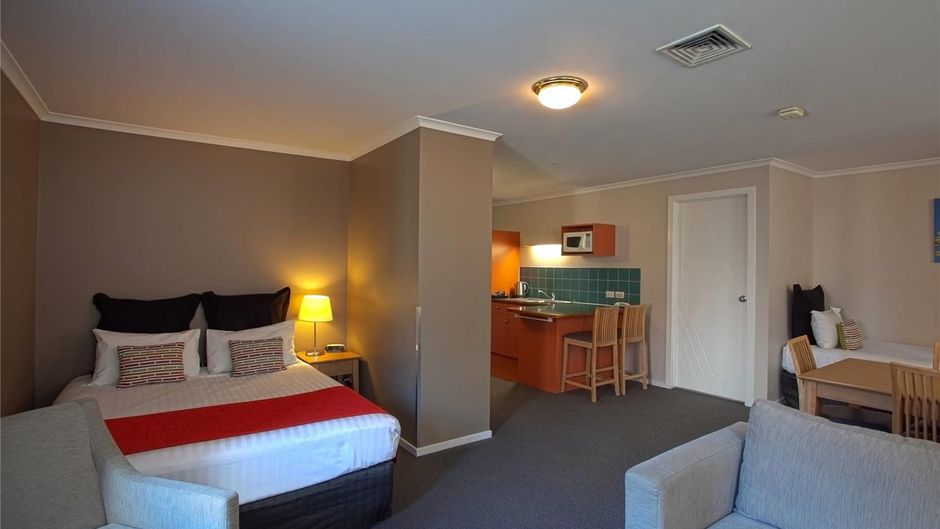 Hobart Waterfront Apartments Room