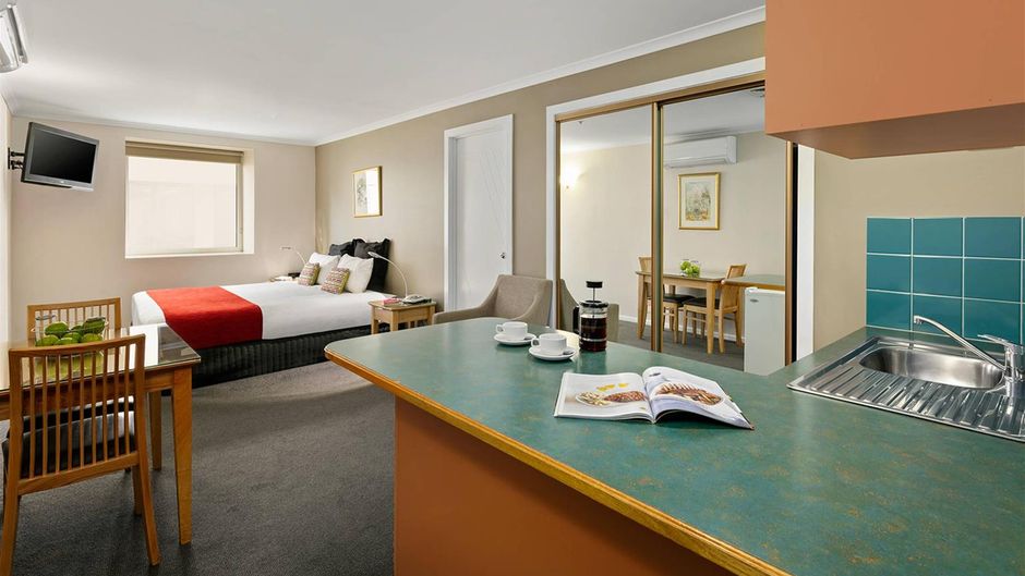 Hobart Waterfront Apartments Room