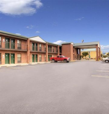 Americas Best Value Inn & Suites