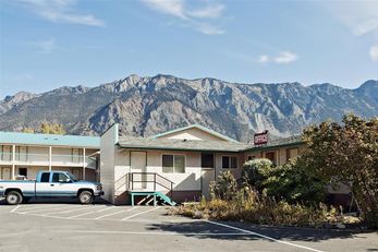 Canadas Best Value Inn Lillooet