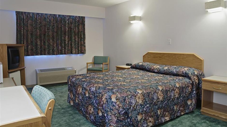 Canadas Best Value Inn Lillooet Room